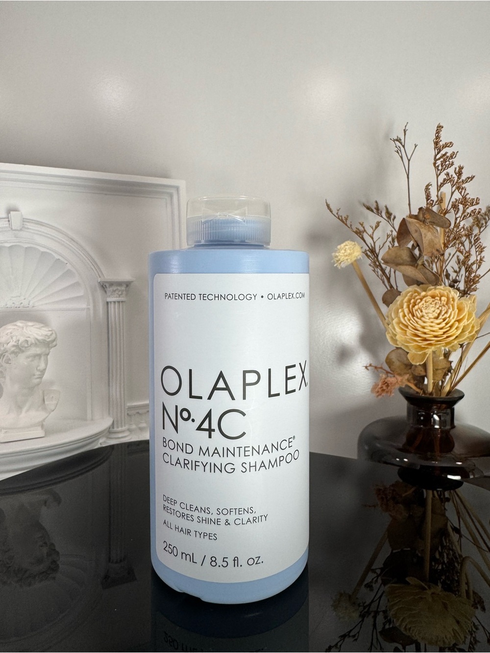 OLAPLEX No. 4C Bond Maintenance™ Deep Clean Clarifying Shampoo